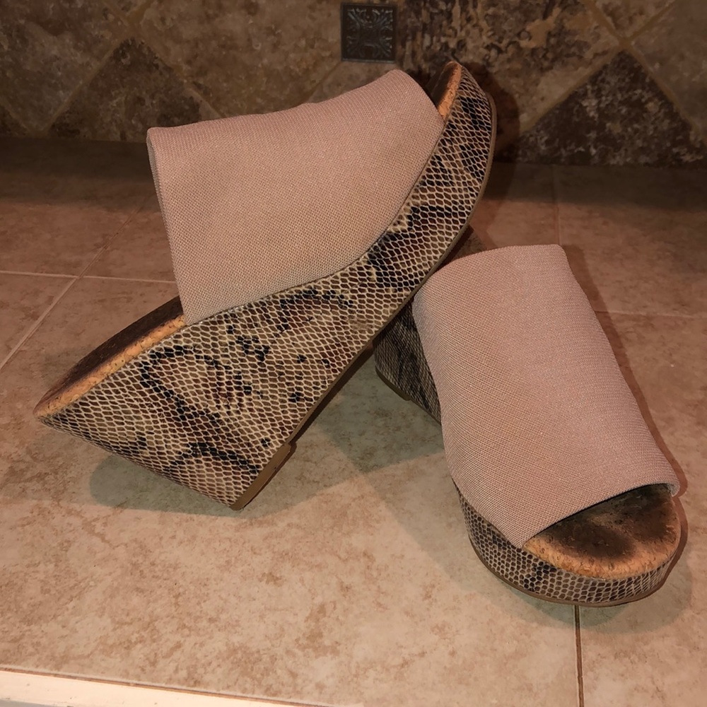 Lucky snake skin wedges